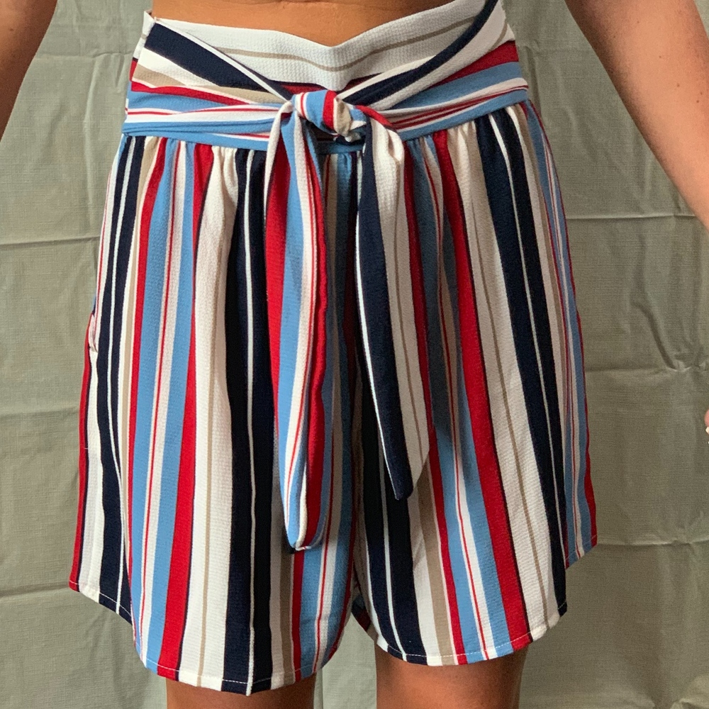 NWT 2 hearts shorts